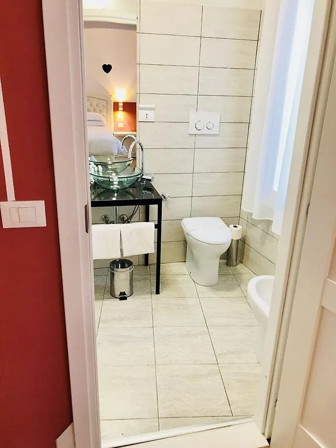 Dolce Verona Suites 2*,