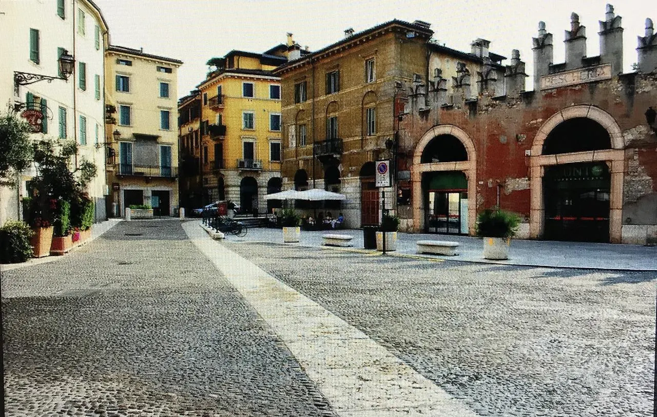 Dolce Verona Suites