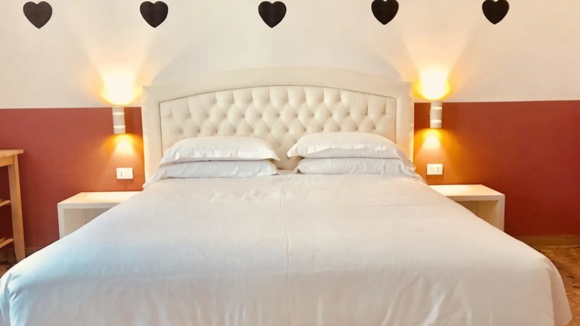 Dolce Verona Suites 2*,